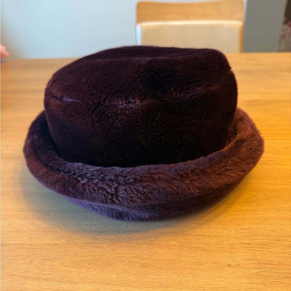 Vintage deep Purple Faux Fur Hat